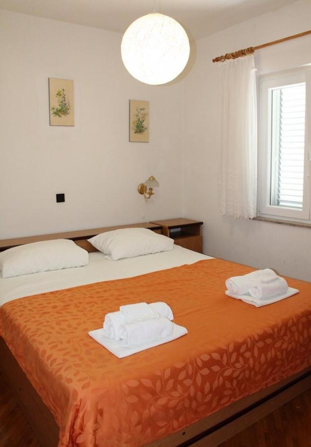 Apartments Ada Primošten Esterno foto